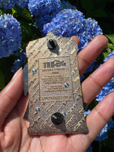 Load image into Gallery viewer, Tardis Pins: minor flawed Blink Gold Attack Mode variant
