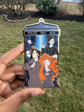 Load image into Gallery viewer, Tardis Pins : Partners In Crime Extras
